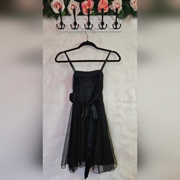 New Bell Girls Black Rose Formal A-Line Dress w/ Crinoline - Picture 5 of 10